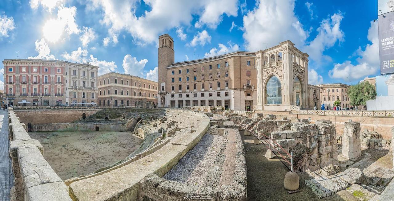 Ferrante D'Aragona Rooms レッチェ エクステリア 写真