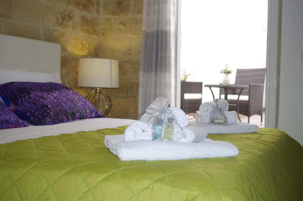 Ferrante D'Aragona Rooms レッチェ エクステリア 写真
